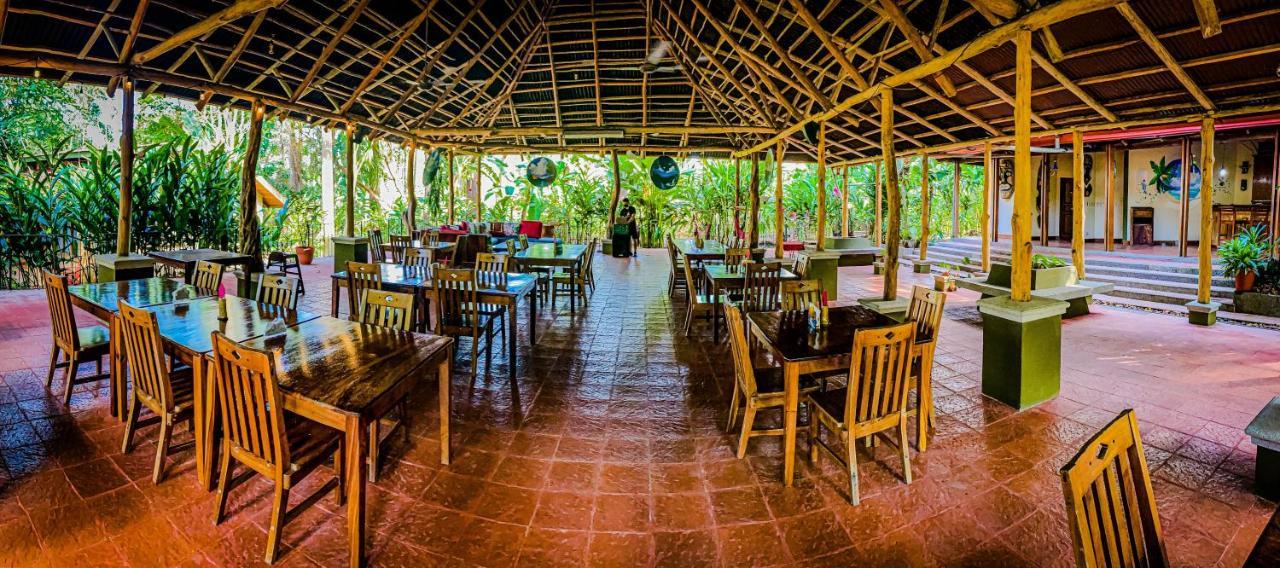Jaco Hotel Docelunas Екстериор снимка