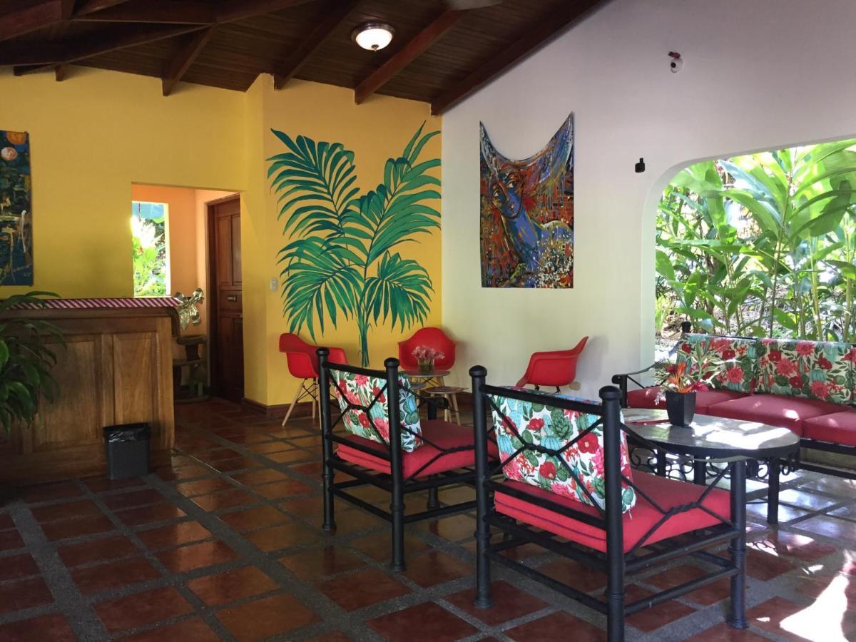 Jaco Hotel Docelunas Екстериор снимка