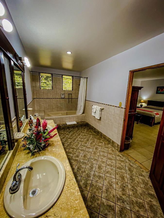 Jaco Hotel Docelunas Екстериор снимка